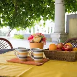 Apartments Buki * دْغاماي