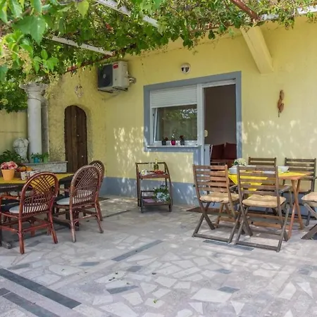 Appartement Apartments Buki *