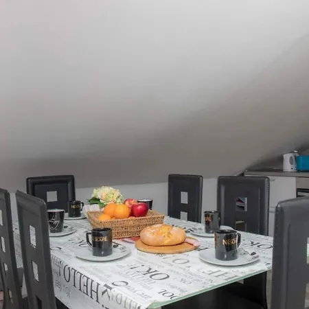 Apartments Buki *